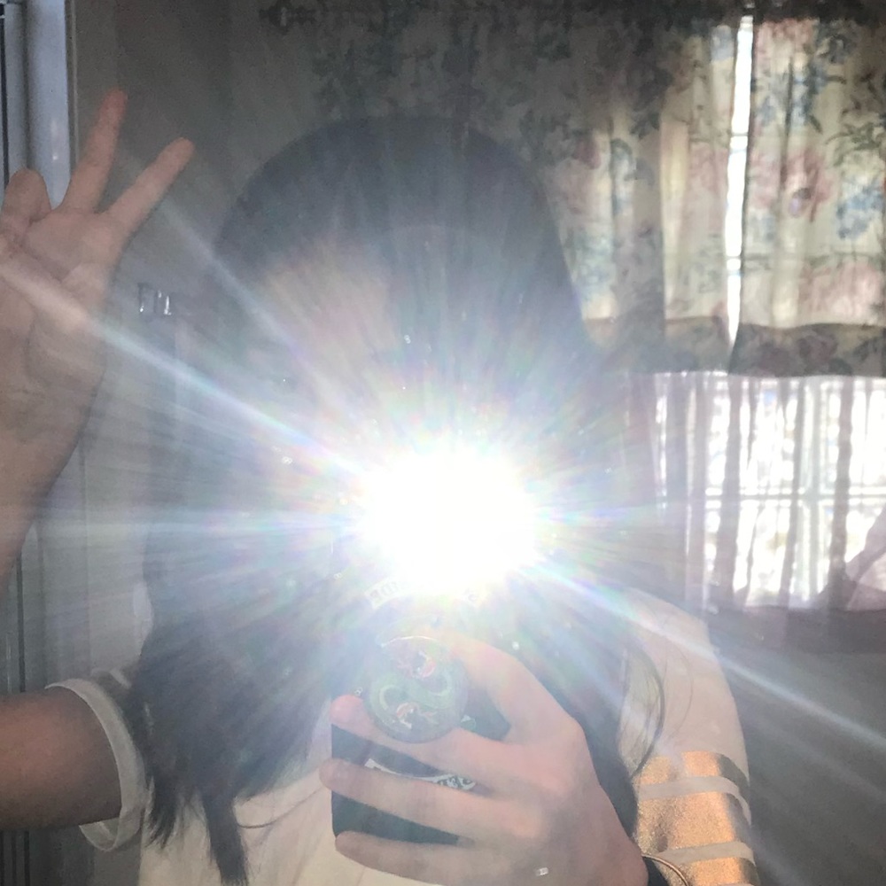 Meet your Posher, Layla